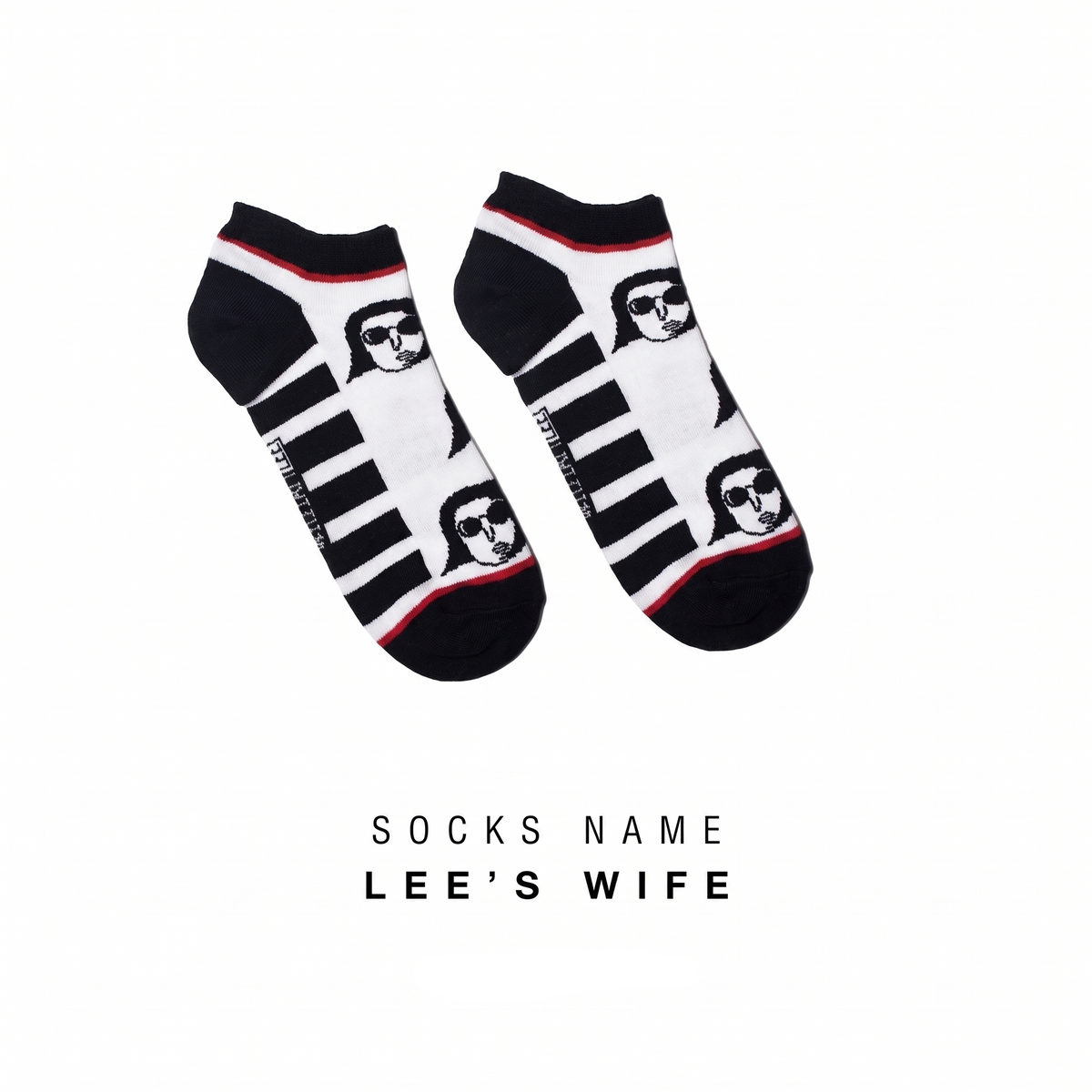 Short Socks ( Lee's wife )